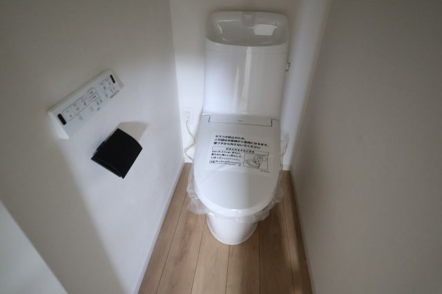 《仲介手数料無料》練馬区石神井台３丁目20-24新築一戸建てKEIAI STYLEのトイレ|撮影日 2025年9月25日 14:30 晴れ