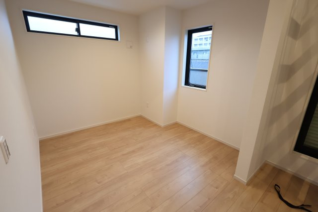 《仲介手数料無料》練馬区石神井台３丁目20-24新築一戸建てKEIAI STYLEの居間・リビング|撮影日 2025年9月25日 14:30 晴れ