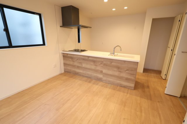 《仲介手数料無料》練馬区石神井台３丁目20-24新築一戸建てKEIAI STYLEの居間・リビング|撮影日 2025年9月25日 14:30 晴れ