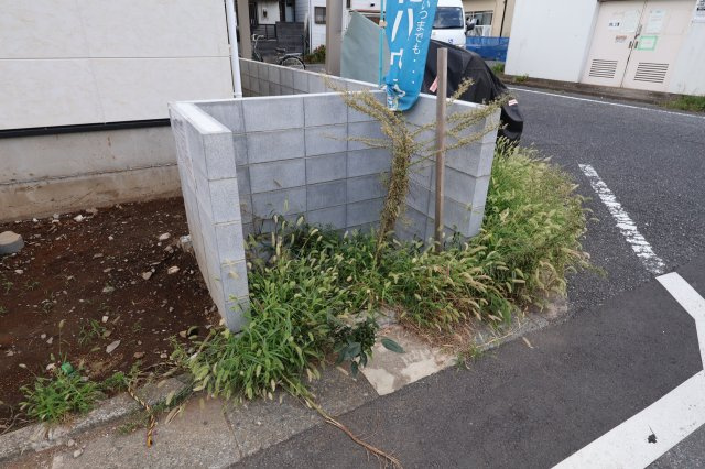 《仲介手数料無料》練馬区石神井台３丁目20-24新築一戸建てKEIAI STYLEのその他|ゴミ置場が1号棟の角にあります。
撮影日 2025年9月25日 14:30 晴れ