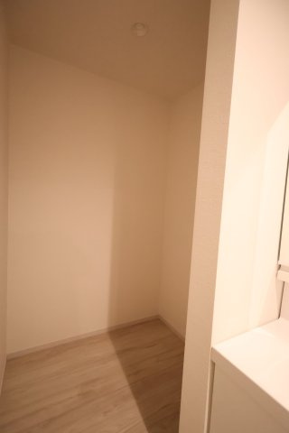 《仲介手数料無料》練馬区石神井台３丁目20-24(5号棟)新築一戸建てKEIAI STYLEの収納|撮影日 2025年9月25日 16:40 曇り