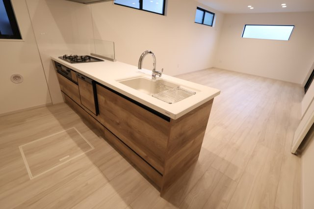 《仲介手数料無料》練馬区石神井台３丁目20-24新築一戸建てKEIAI STYLEのキッチン|撮影日 2025年9月25日 16:40 曇り