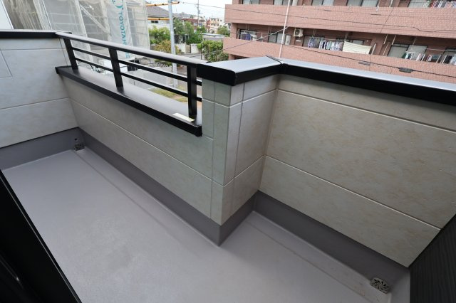 《仲介手数料無料》練馬区石神井台３丁目20-24(5号棟)新築一戸建てKEIAI STYLEのバルコニー|撮影日 2025年9月25日 16:40 曇り