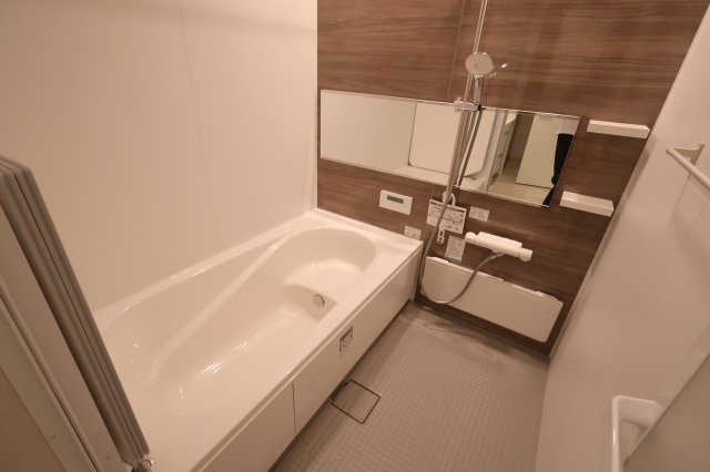 《仲介手数料無料》練馬区石神井台３丁目20-24新築一戸建てKEIAI STYLEの浴室|撮影日 2025年9月25日 16:40 曇り