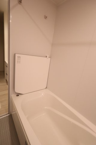 《仲介手数料無料》練馬区石神井台３丁目20-24(5号棟)新築一戸建てKEIAI STYLEの浴室|撮影日 2025年9月25日 16:40 曇り