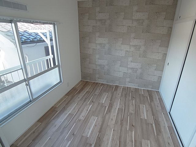 BLANCUBE大池の内装|デザインクロスでお洒落な内装