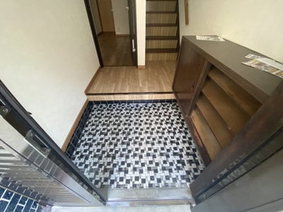 【玄関】 | 高鷲10丁目戸建