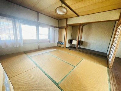 忠見貸家　の和室|明るい和室です