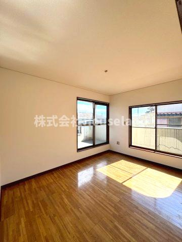 岩出相谷戸建の洋室