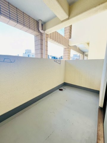 アルテメゾン二番館のバルコニー