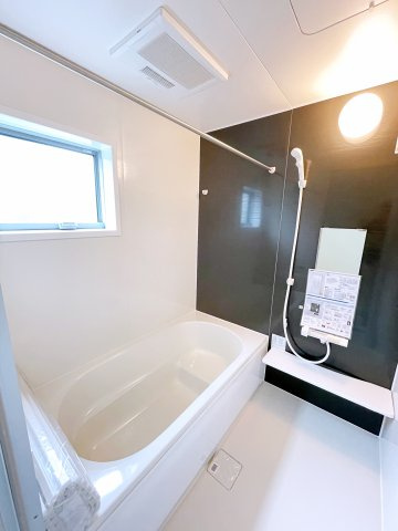 新築戸建・建売　太田市第4鳥山上町　Livele Garden　全2棟　の浴室|浴室乾燥機付きで雨の日や花粉の時期でも室内干しができるので安心です！