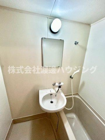 輝サンライフの洗面所