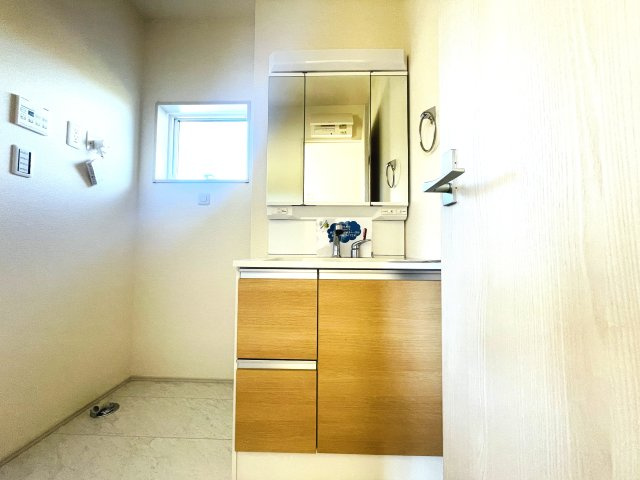 【独立洗面台】 | 寄居町露梨子　Livele Garden.s　新築戸建　全8棟　1号棟