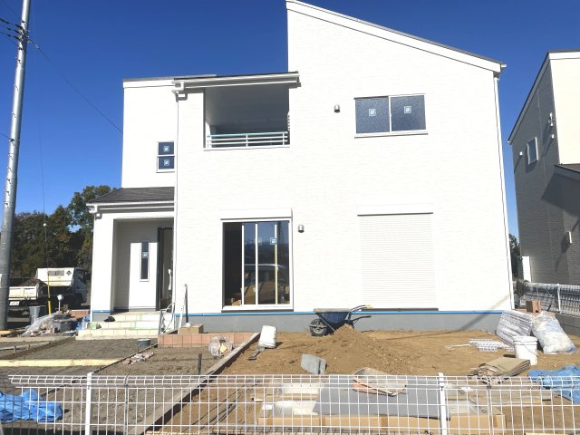 【外観】 | 寄居町露梨子　Livele Garden.s　新築戸建　全8棟　1号棟 | 11/28撮影