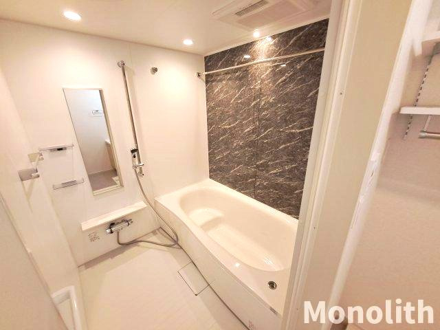 アイマコート初芝の浴室