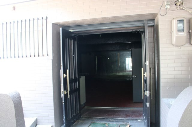 田辺ビューローヒルズⅡの玄関