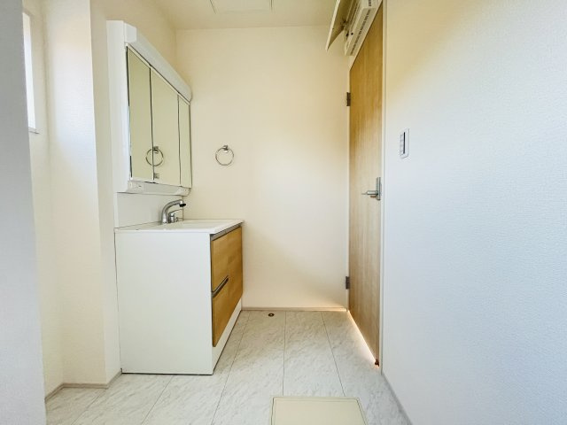 【脱衣所】 | 寄居町露梨子　Livele Garden.s　新築戸建　全8棟　2号棟