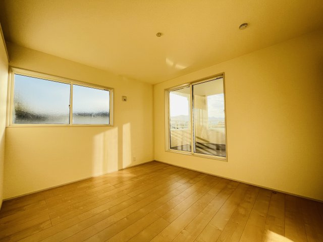 【洋室】 | 寄居町露梨子　Livele Garden.s　新築戸建　全8棟　2号棟