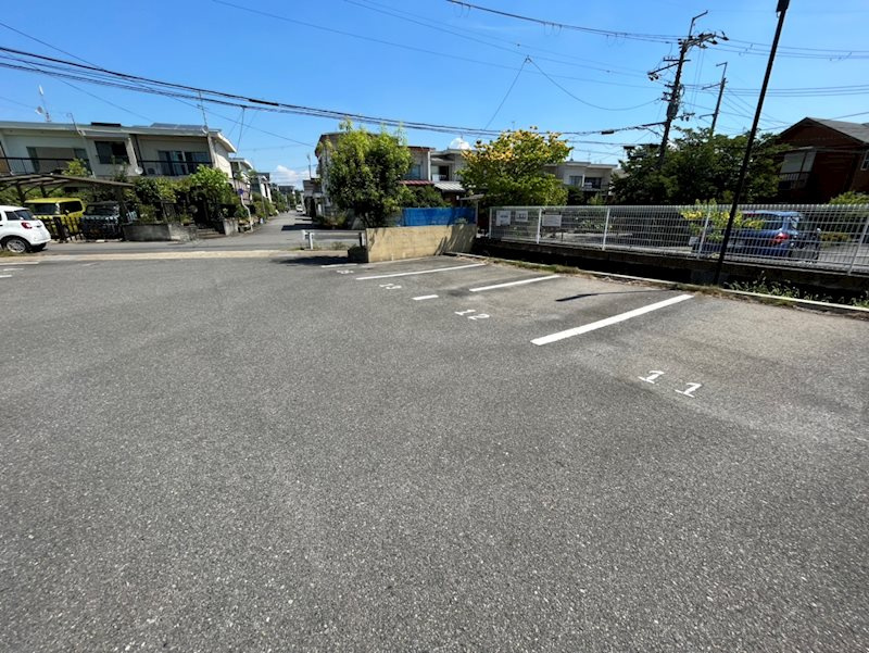 Douce Fleur55の駐車場