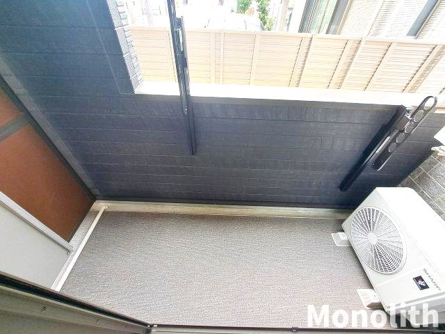 アイマコート初芝のバルコニー