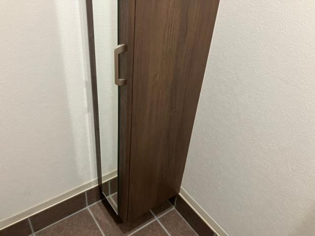 ARMY Iの玄関|収納もある玄関です