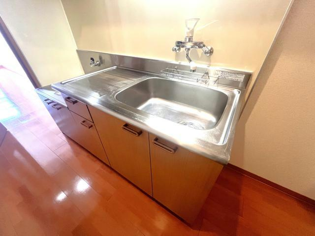 プリミエール八幡のキッチン