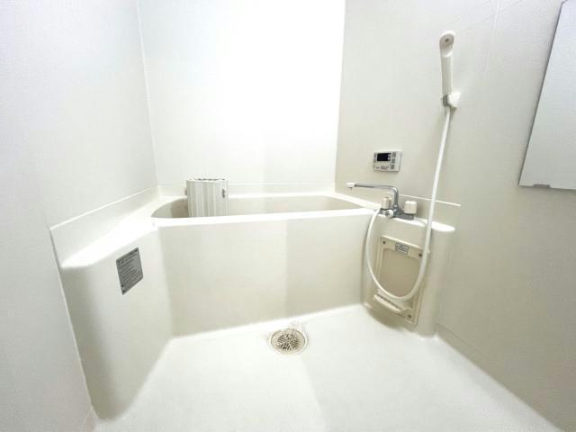 プリミエール八幡の浴室