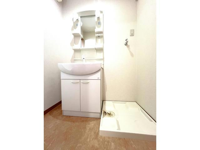 プリミエール八幡の洗面所