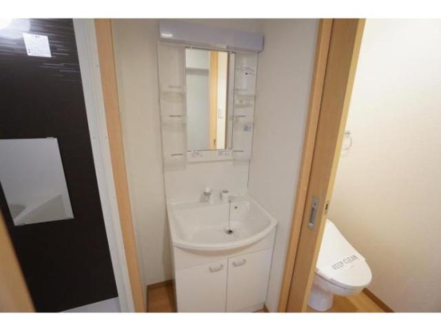 A・City七条の洗面所|広い洗面スペース