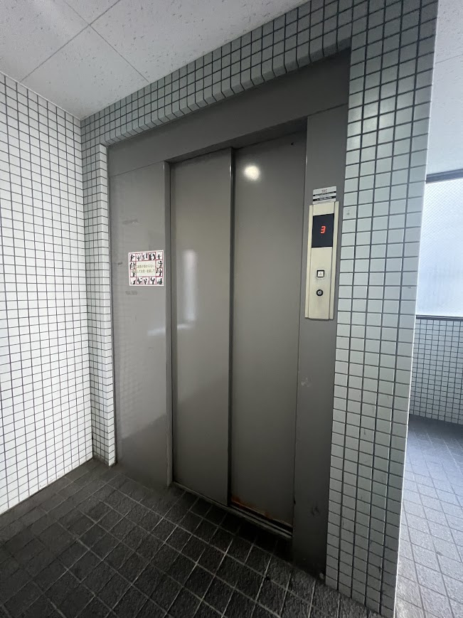 ガーデンハイツ港陽のエントランス