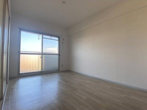 本宮ハイツ山田の居間・リビング