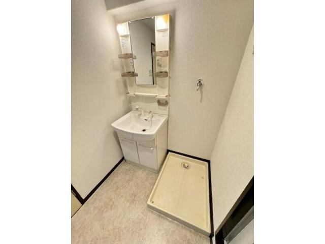 第２桔梗ビルの洗面所|脱衣スペースもあります