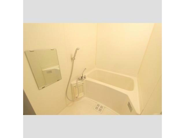 第6グランドハイツ服部の浴室|コンパクトで使いやすいお風呂です