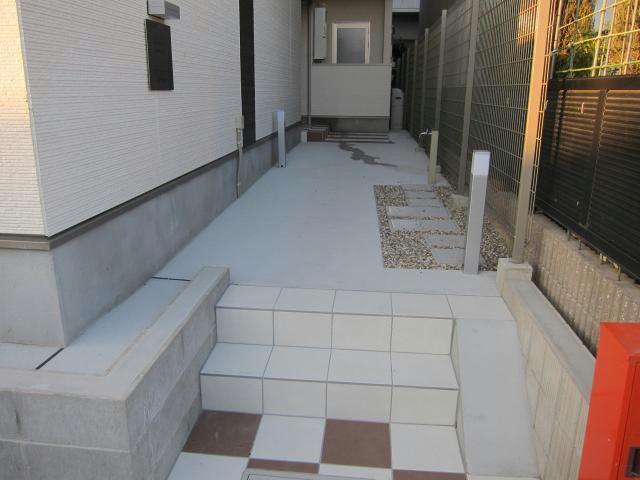 HS津金のエントランス|清潔なエントランスです