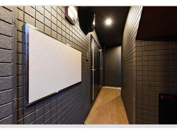 Warren nishikiⅠのロビー|ゆとりのあるロビーです