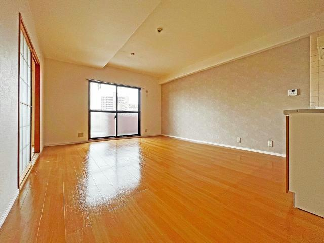 アビタシオン一番の居間・リビング