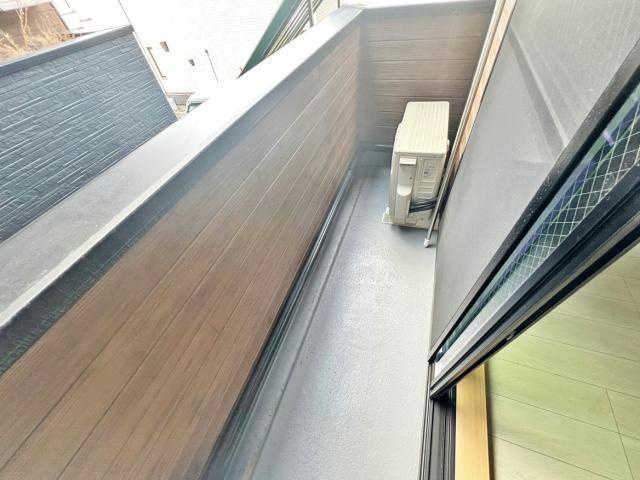 ドリーム東海通のバルコニー|お洗濯にも便利なバルコニー付き