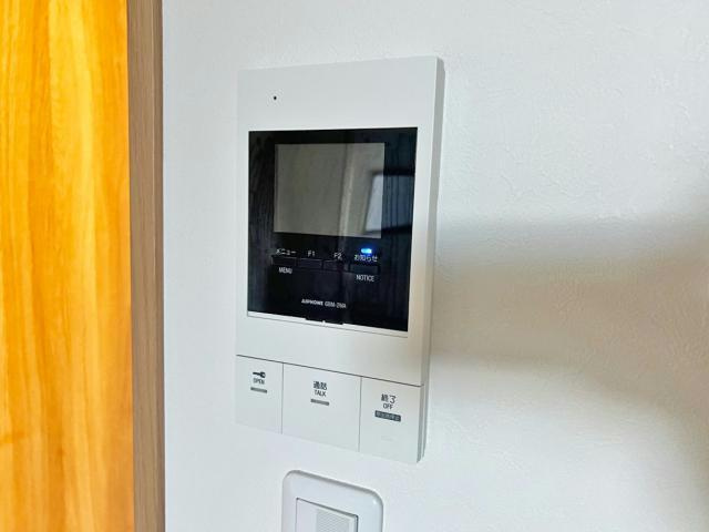 ドリーム東海通のセキュリティ|モニター付きインターホンです