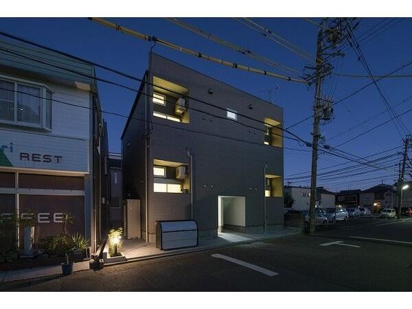 ラ・ロシェル(ラロシェル)のエントランス|外観