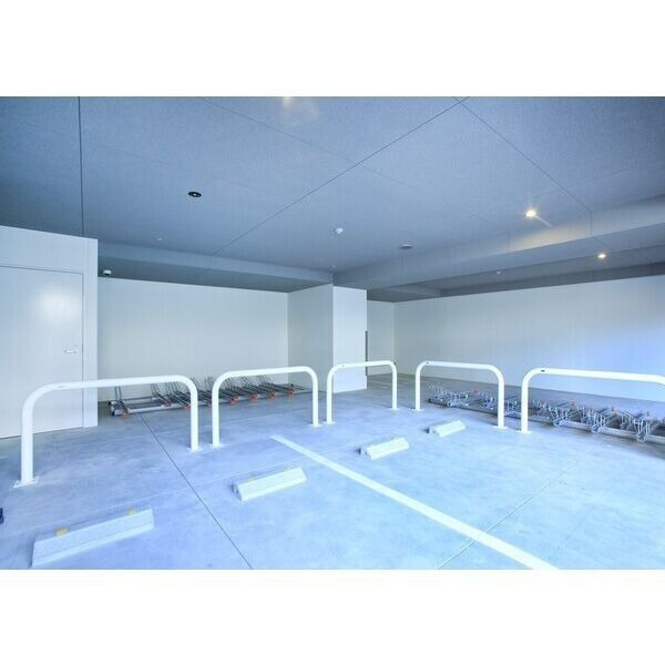 S-RESIDENCE神宮西駅前ascent(アセント)の駐車場