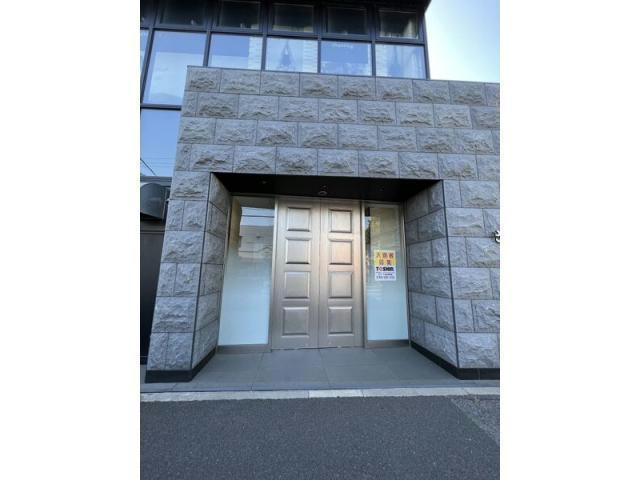 さくらHills ARAKOのエントランス