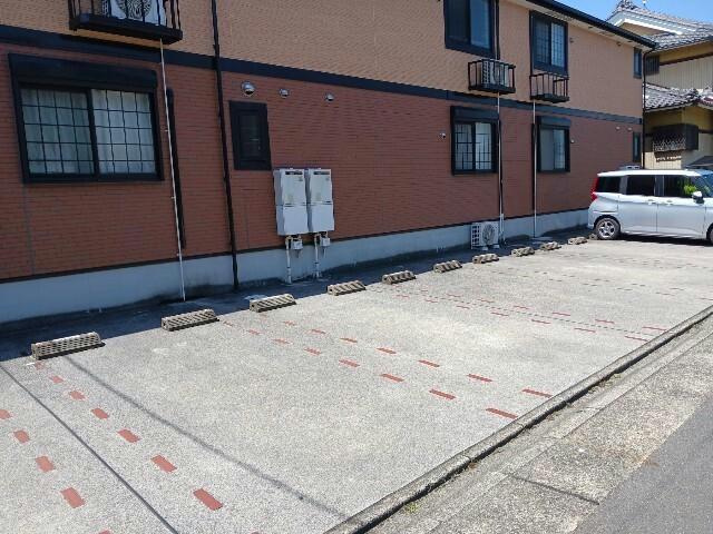 ミルト・ブリーゼSの駐車場|駐車場