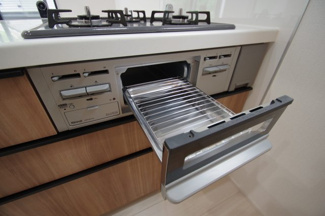 【キッチン】 | 【仲介手数料無料！！】日野市新町２丁目　新築戸建て（全7棟）2号棟　4880万円