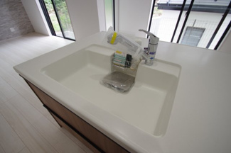 【キッチン】 | 【仲介手数料無料！！】日野市新町２丁目　新築戸建て（全7棟）2号棟　4880万円