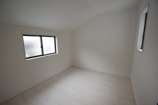 【洋室】 | 【仲介手数料無料！！】日野市新町２丁目　新築戸建て（全7棟）2号棟　4880万円