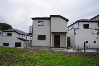 【外観】 | 【仲介手数料無料！！】日野市新町２丁目　新築戸建て（全7棟）2号棟　4880万円