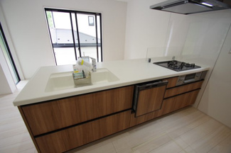 【キッチン】 | 【仲介手数料無料！！】日野市新町２丁目　新築戸建て（全7棟）2号棟　4880万円