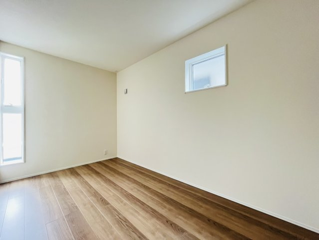 刈谷市今川町山ノ端115番1『仲介手数料無料』新築戸建ての洋室