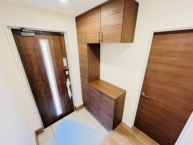 刈谷市今川町山ノ端115番1『仲介手数料無料』新築戸建ての玄関