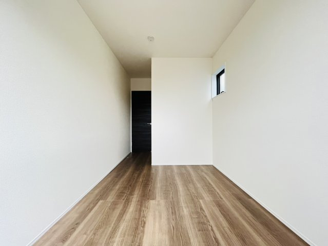 刈谷市今川町山ノ端115番1『仲介手数料無料』新築戸建ての洋室